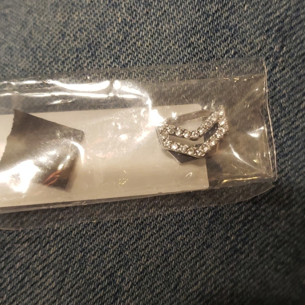 Keep collective chevron charm